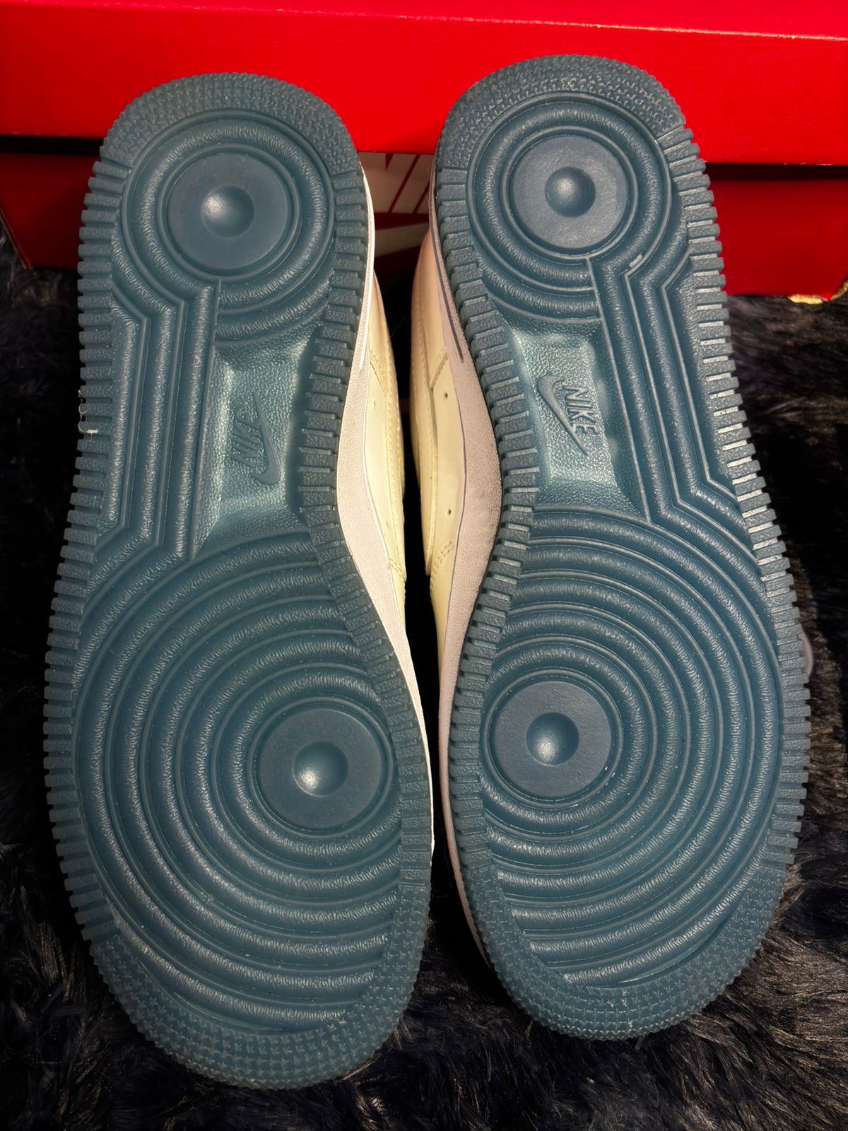 AF1 “Low” UV